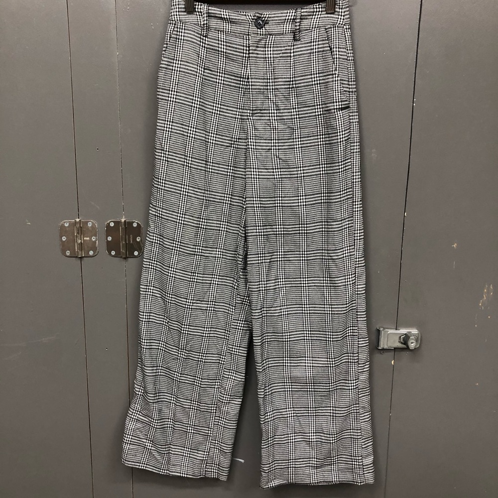 Forever 21 Houndstooth Wide-Leg Pant